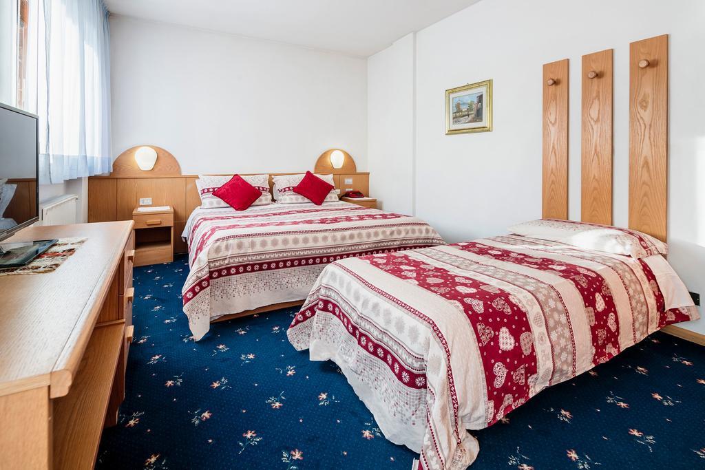 Hotel Coldai อัลเลเก ภายนอก รูปภาพ